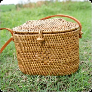 Traditional Ethnic Design Ata Grass Natural Hand Woven Handbags Traditional Ethnic Design Ata Grass Natural Hand Woven Handbags Unique