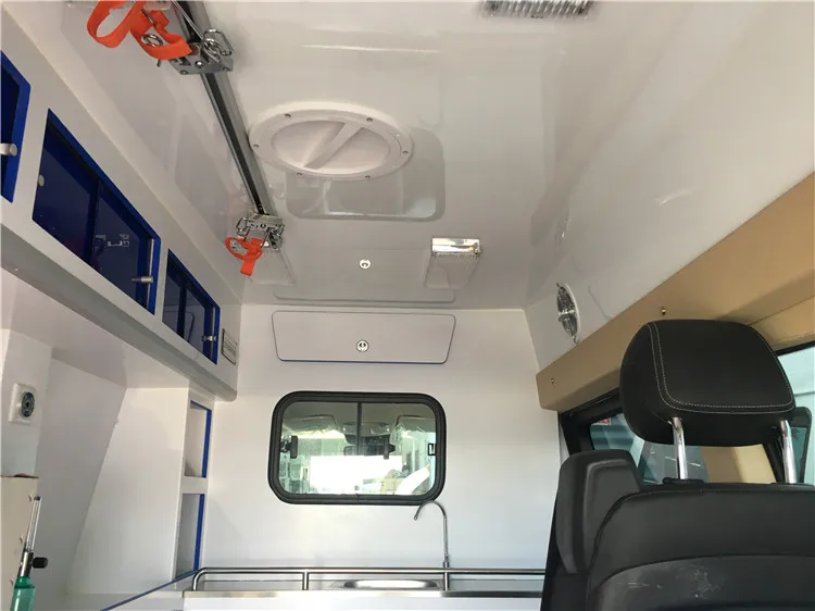 first aid ambulance8.JPG