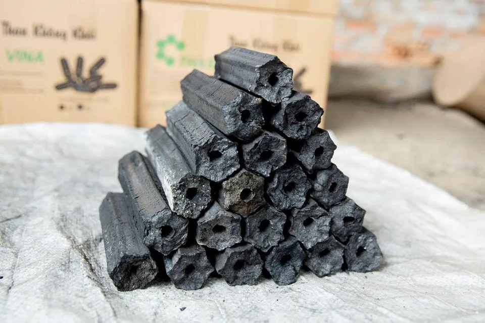 Hot Selling ! Sawdust Briquettes Charcoal Premium Grade Buy Sawdust