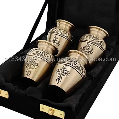 0AHO-19-Pets8901 (14).jpg