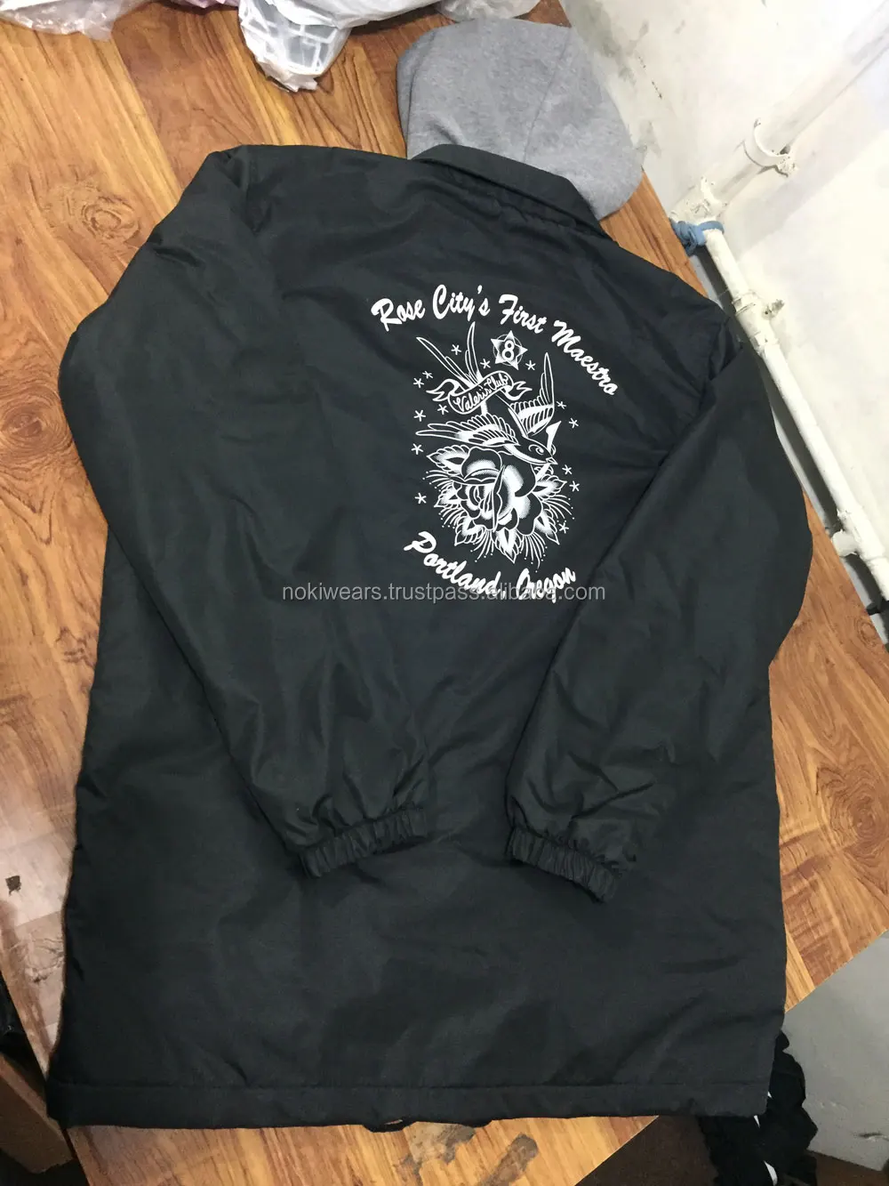 Custom Coaches Jacket High Quality Nylon Coaches Jacket Wholesale