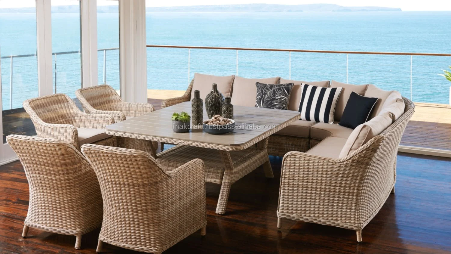 Cheap Outdoor Rattan Furniture / Garden Patio Furniture Dining Table