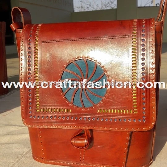 2018 Latest Design Women S Leather Handbag Kutch Embroidery Handcrafted Handbags Tote Bag Shoulder View Designs Fashion Elegance Product Details From Megh Craft Enterprise On Alibaba Kutch Embroidery Handcrafted Leather