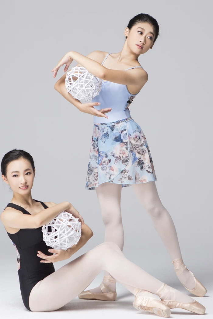 10 Print mesh leotard