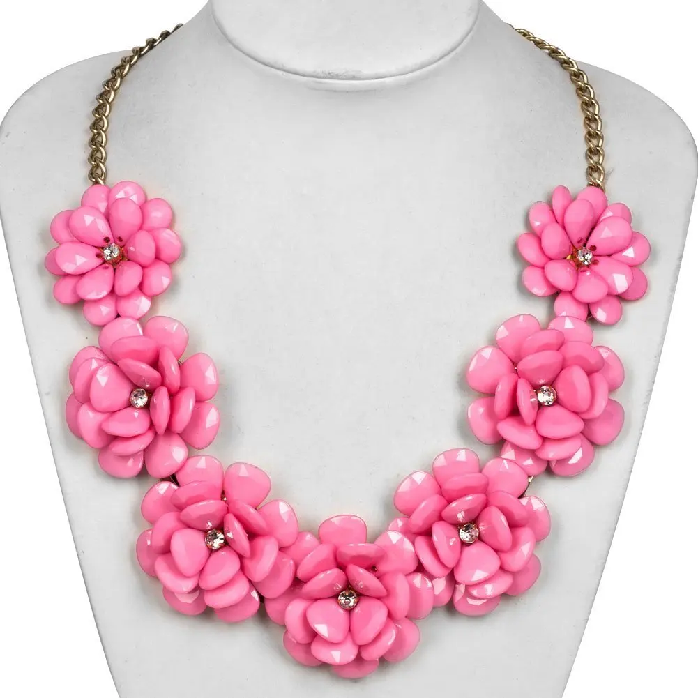 chunky flower necklace