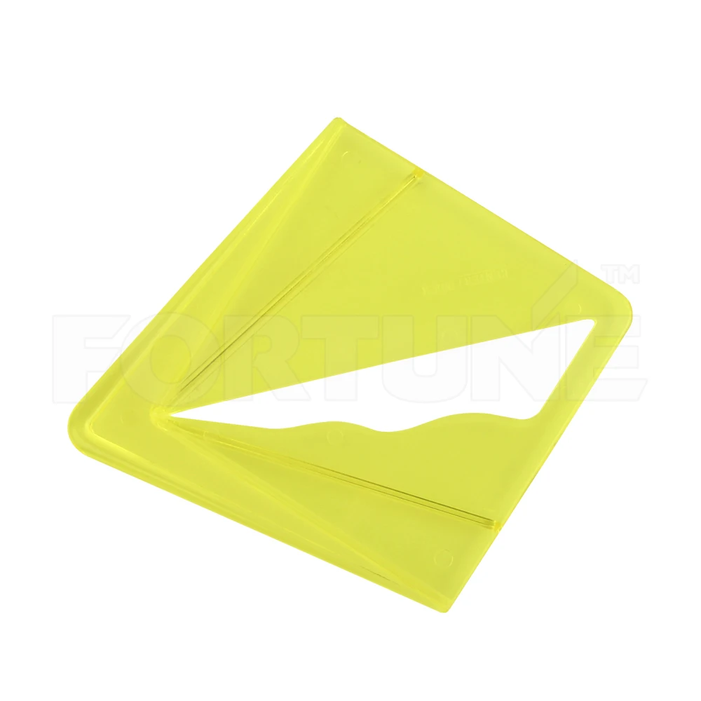 Plastic center finder