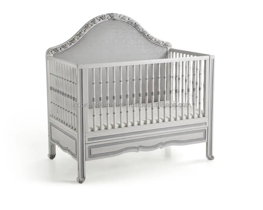 Luxury Royal Wooden Baby Crib European Style New Born Baby Bed