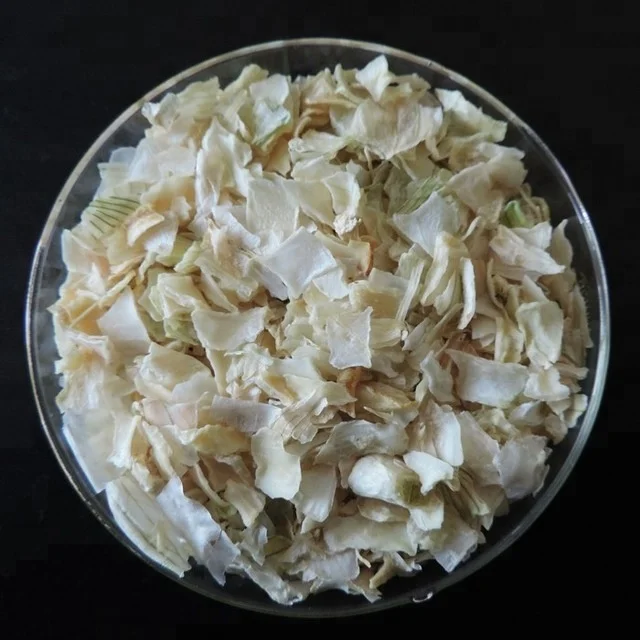 лепестки белых роз. White flakes air-master. белые лепестки роз на прозрачном фоне. белоснежный лепесток. лепестки белых роз.