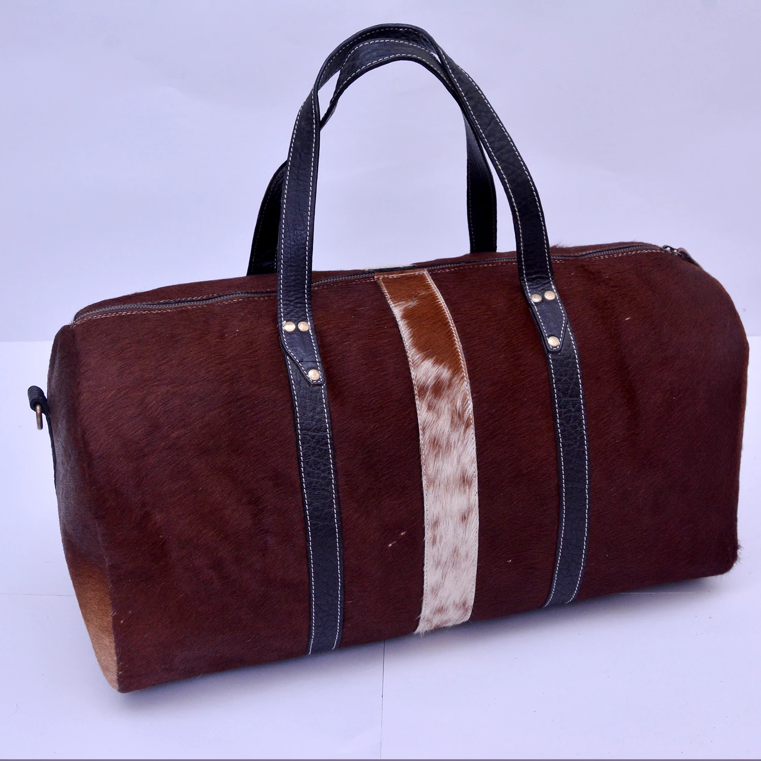 fashionable duffle bag