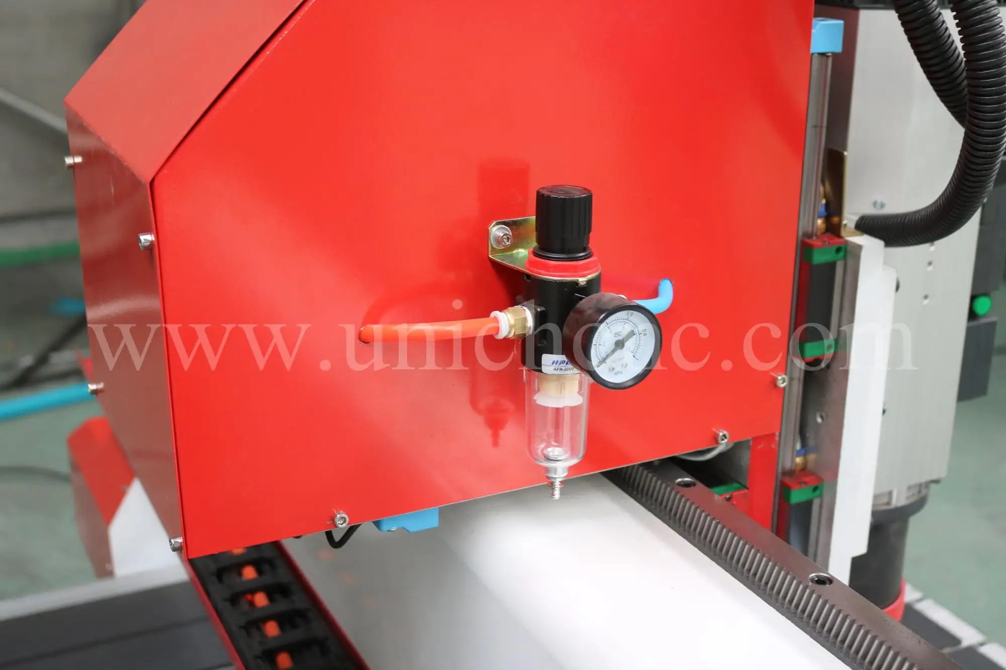 smart and strong enough cnc router cutting machine