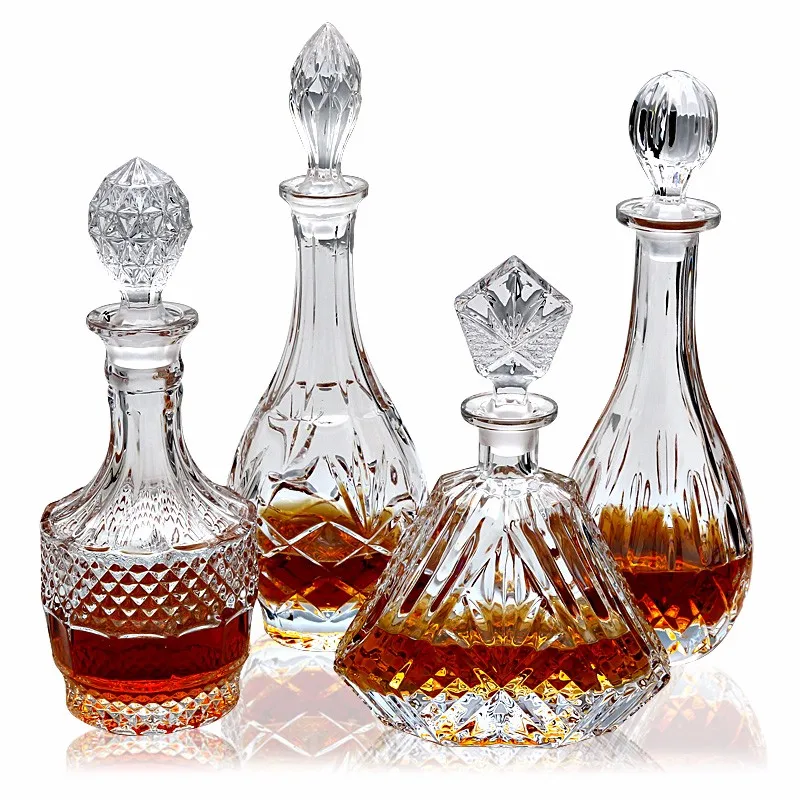 Vintage Style Clear Whiskey And Wine Glass Liquor Decanter