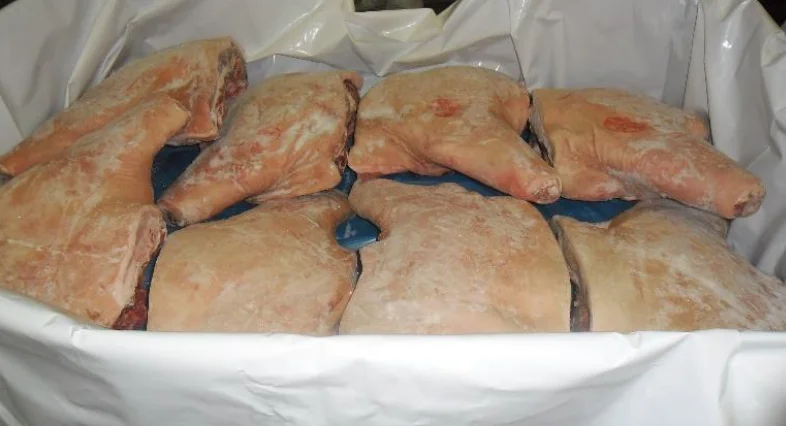 Frozen Pork Hind Feet & Pork Head, fast selling at good prices.