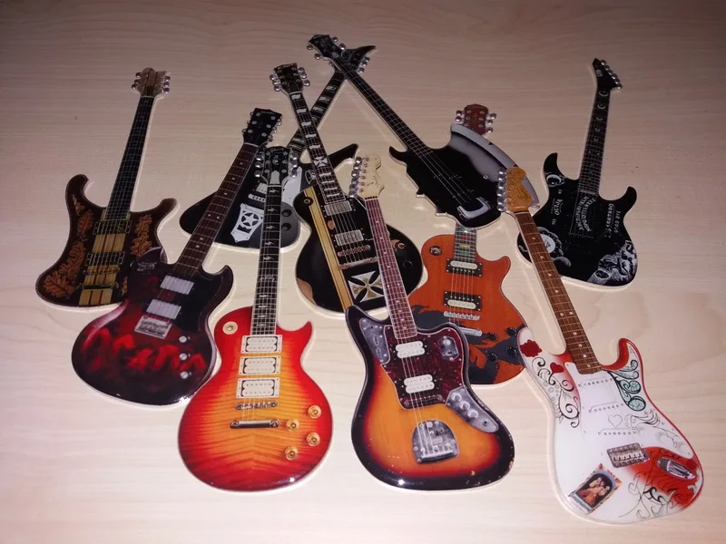 Download 100+ Gambar Gitar Miniatur Paling Baru 