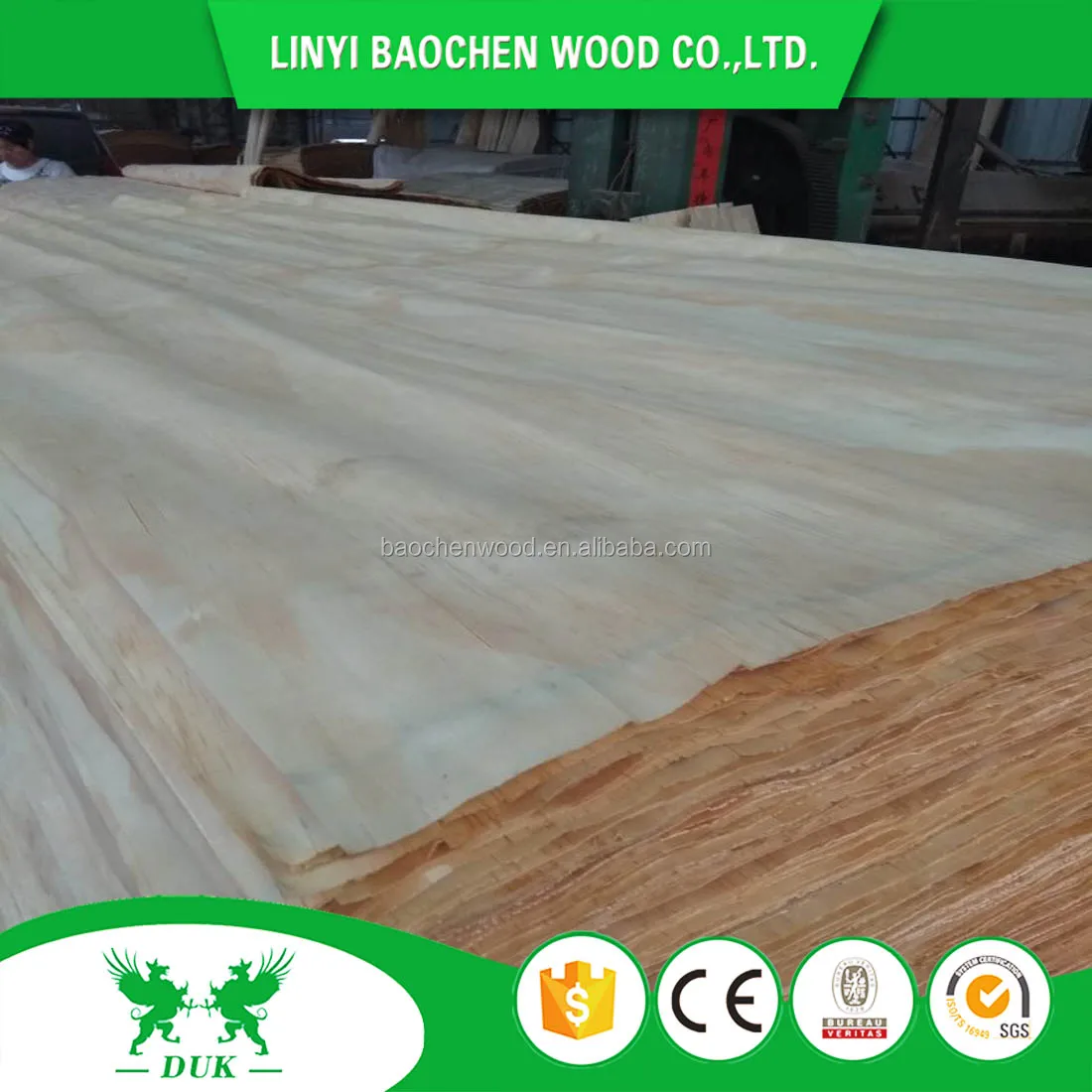 Rotary Cut Radiate Pine / Hardwood Core Veneer For Construction Plywood