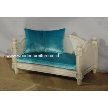 French Style Dog Sofa Pet Accessories Antique Cat Bed Clic House European Wooden Luxury