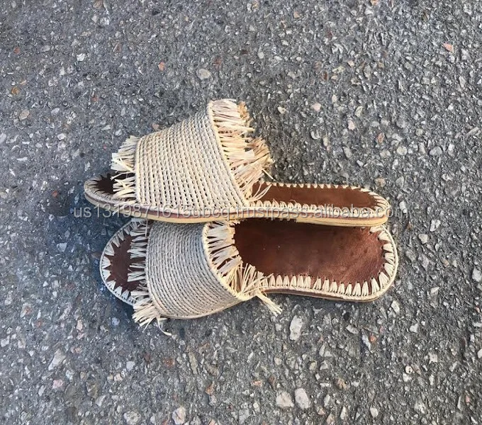 Estás avisada: estas sandalias planas de rafia de Zara Home serán un  'must-have'