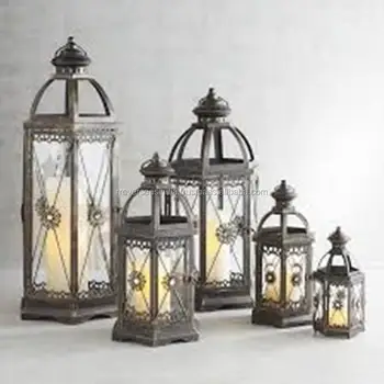 Moroccan lantern light