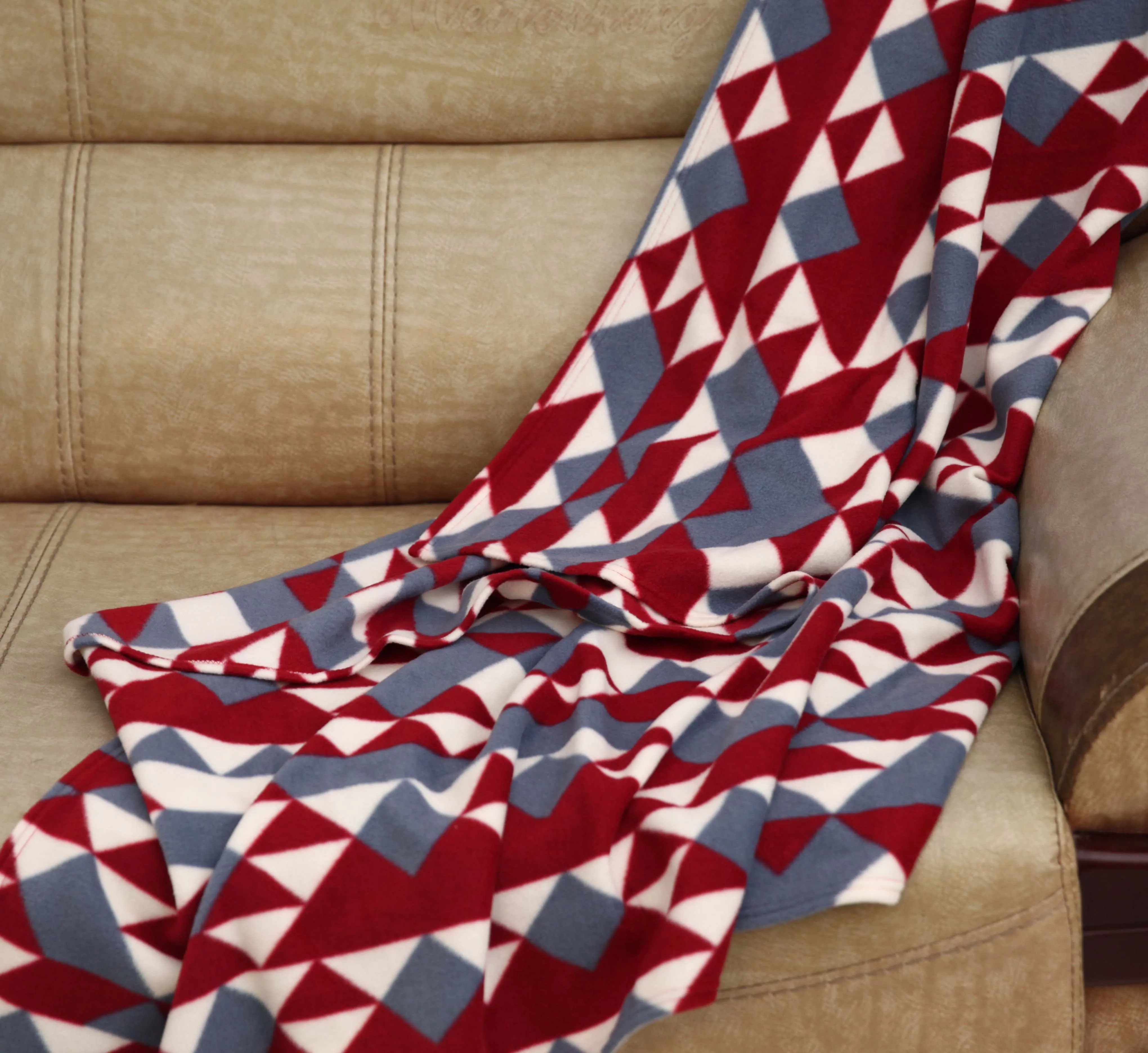 China Manufacture Antipilling Professional Microfiber Fleece Blanket