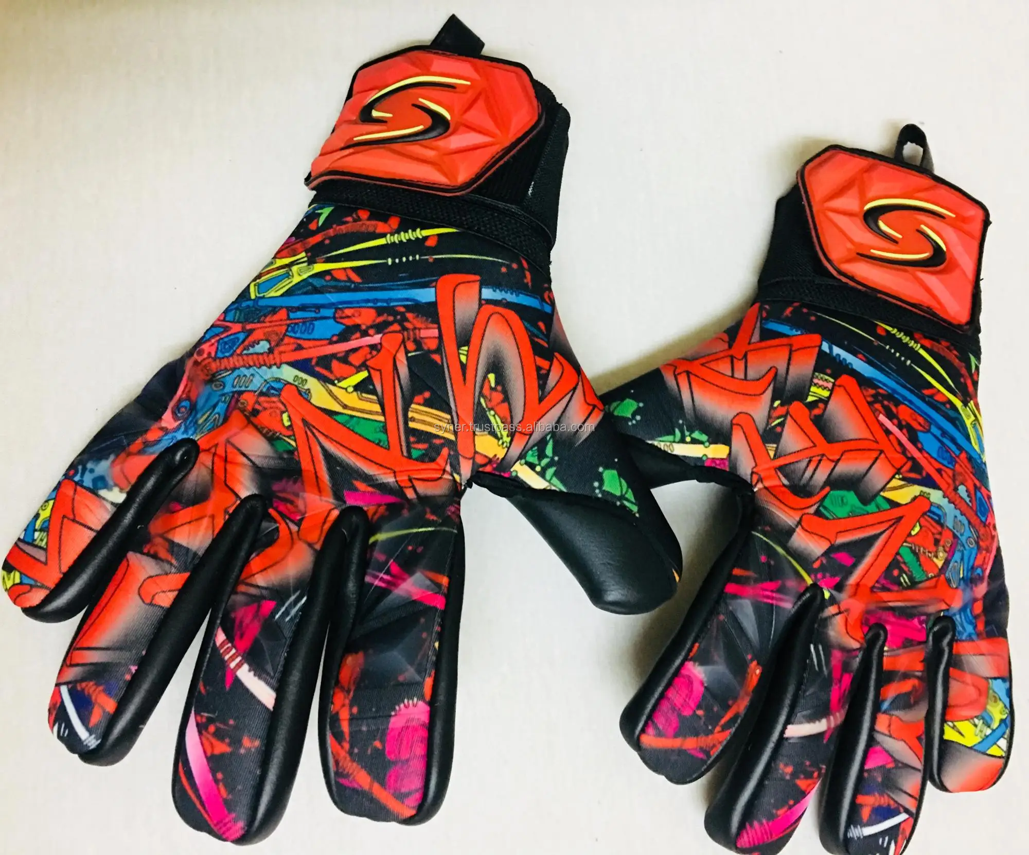 soccer-goalkeeper-gloves-negative-sublimation-neoprene-3d-punch-zone