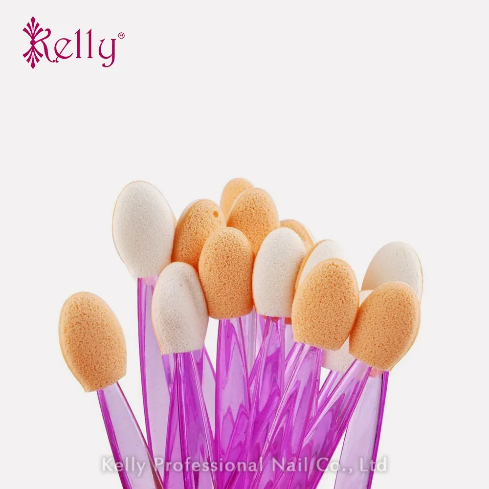 eyeshadow applicator