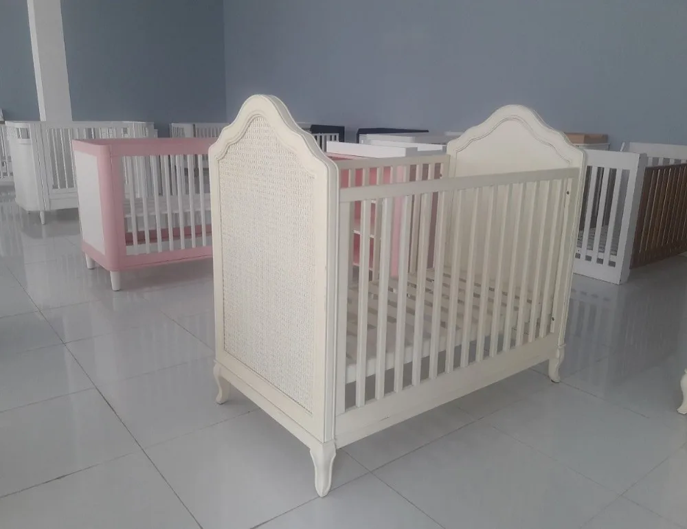 Vintage Wooden Baby Cot Classic Baby Crib Wooden Baby Crib