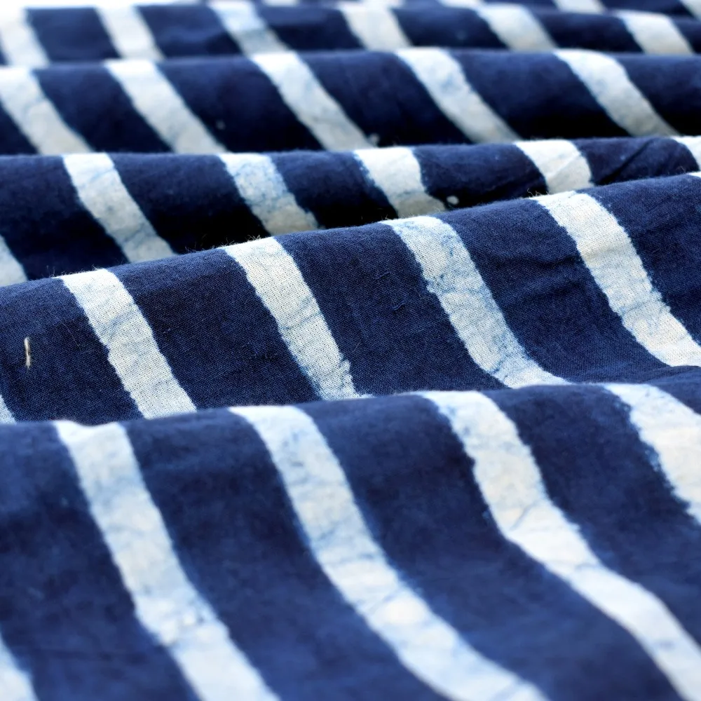 直线印花靛蓝蓝色棉质面料连衣裙材料批发