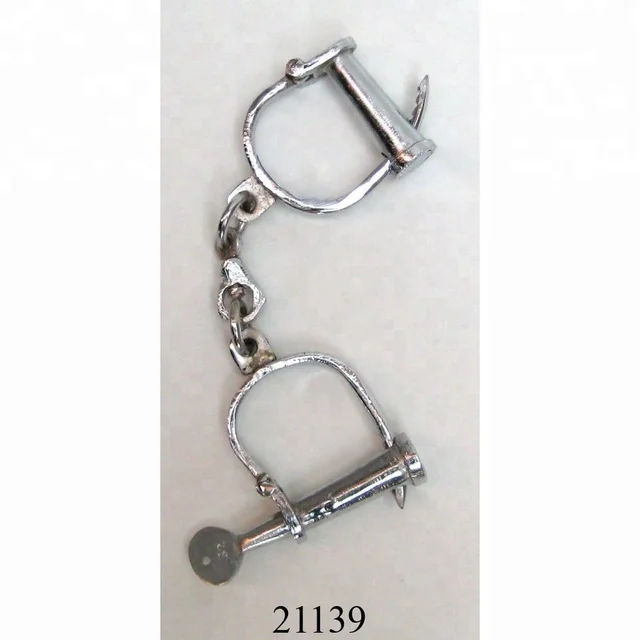 中世のアンティーク手錠 金属製手錠 刑務所の手錠 Buy Antique Handcuff Armor Handcuff Handcuff Product On Alibaba Com