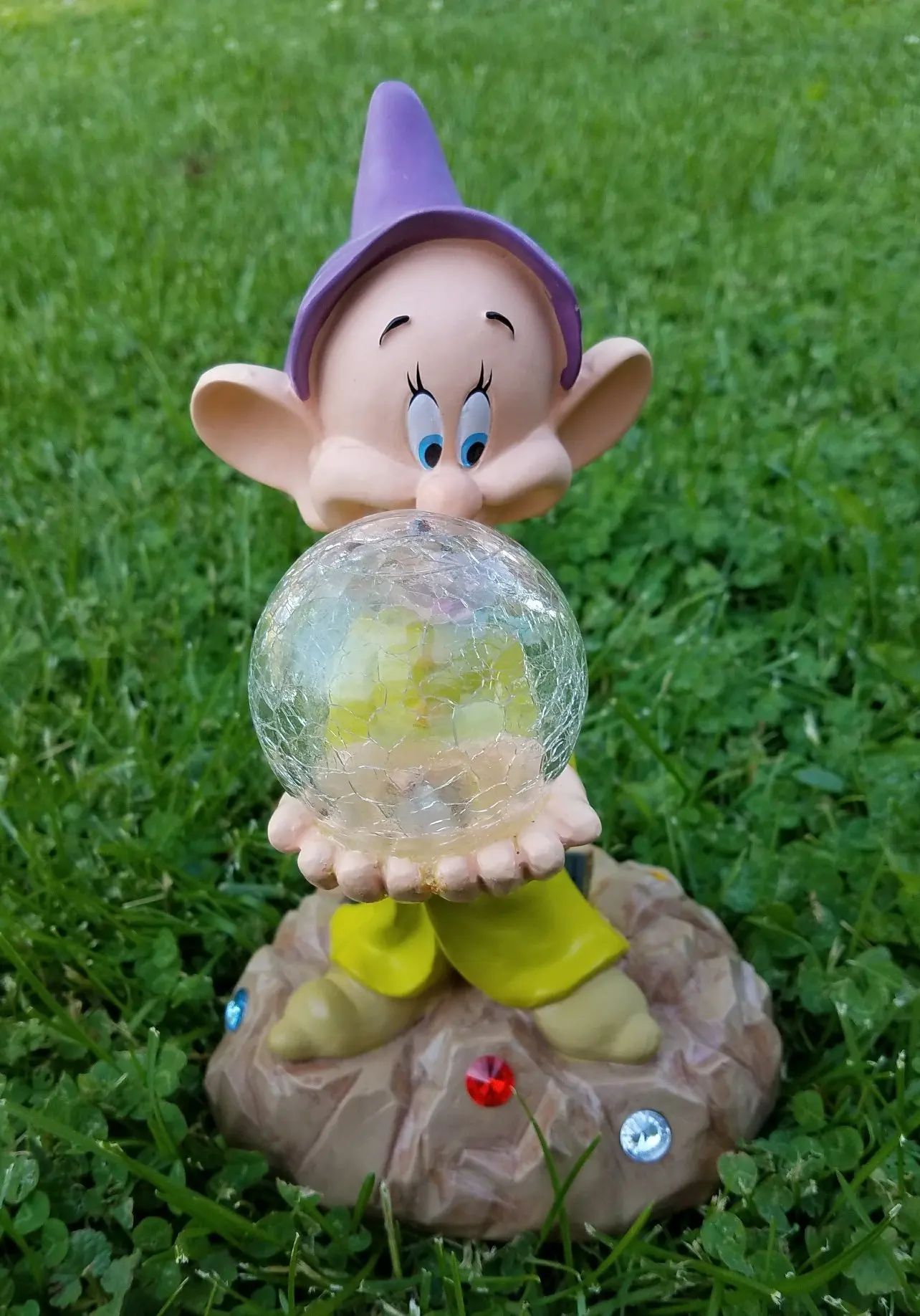 dopey solar garden statue