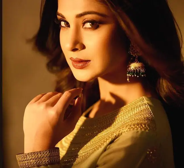 Sexy indian lady in suit