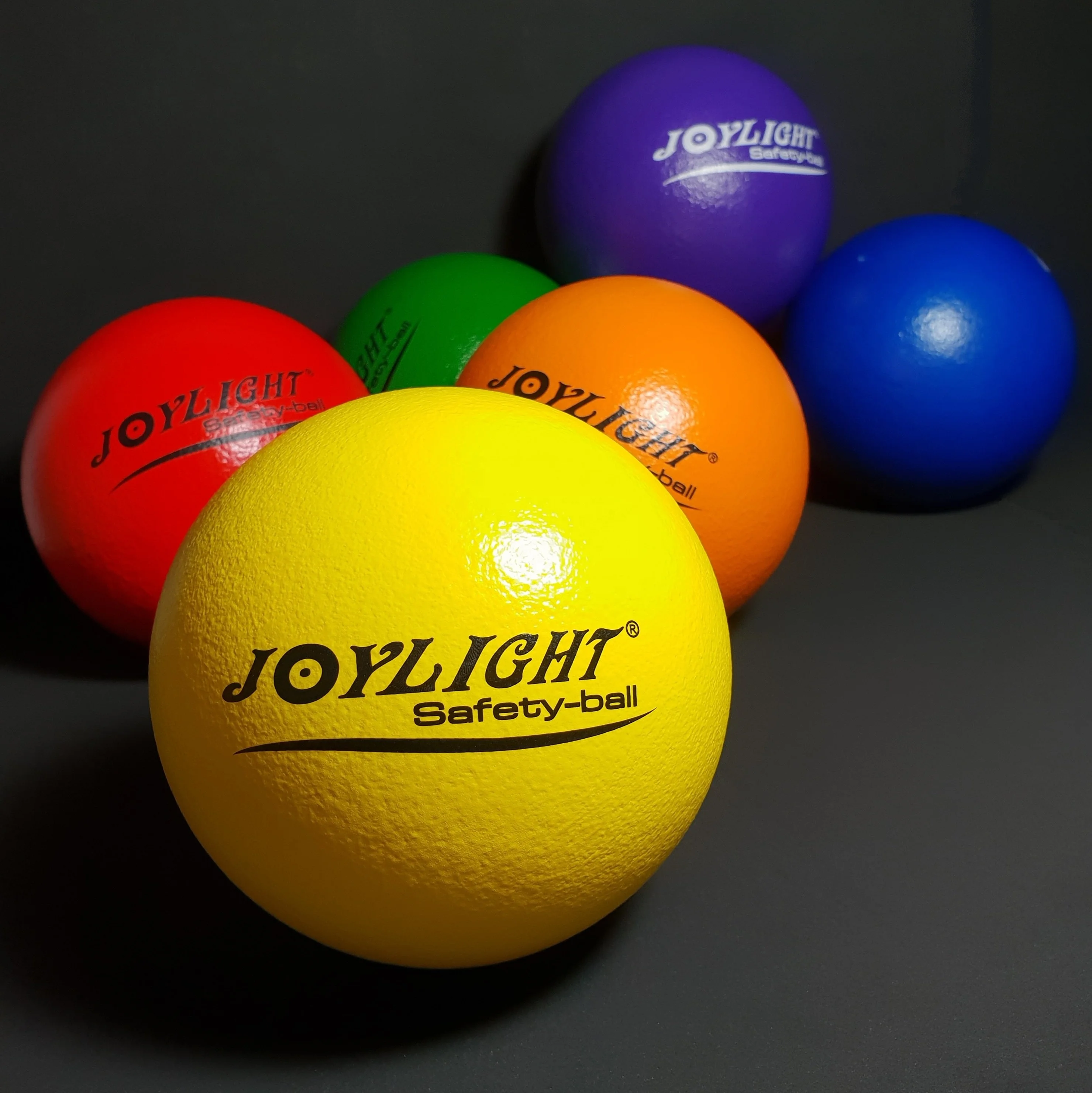 152 mm 6 colors coated foam ball -3.jpg