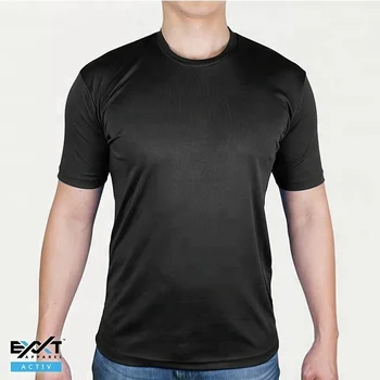 camiseta deportiva negra