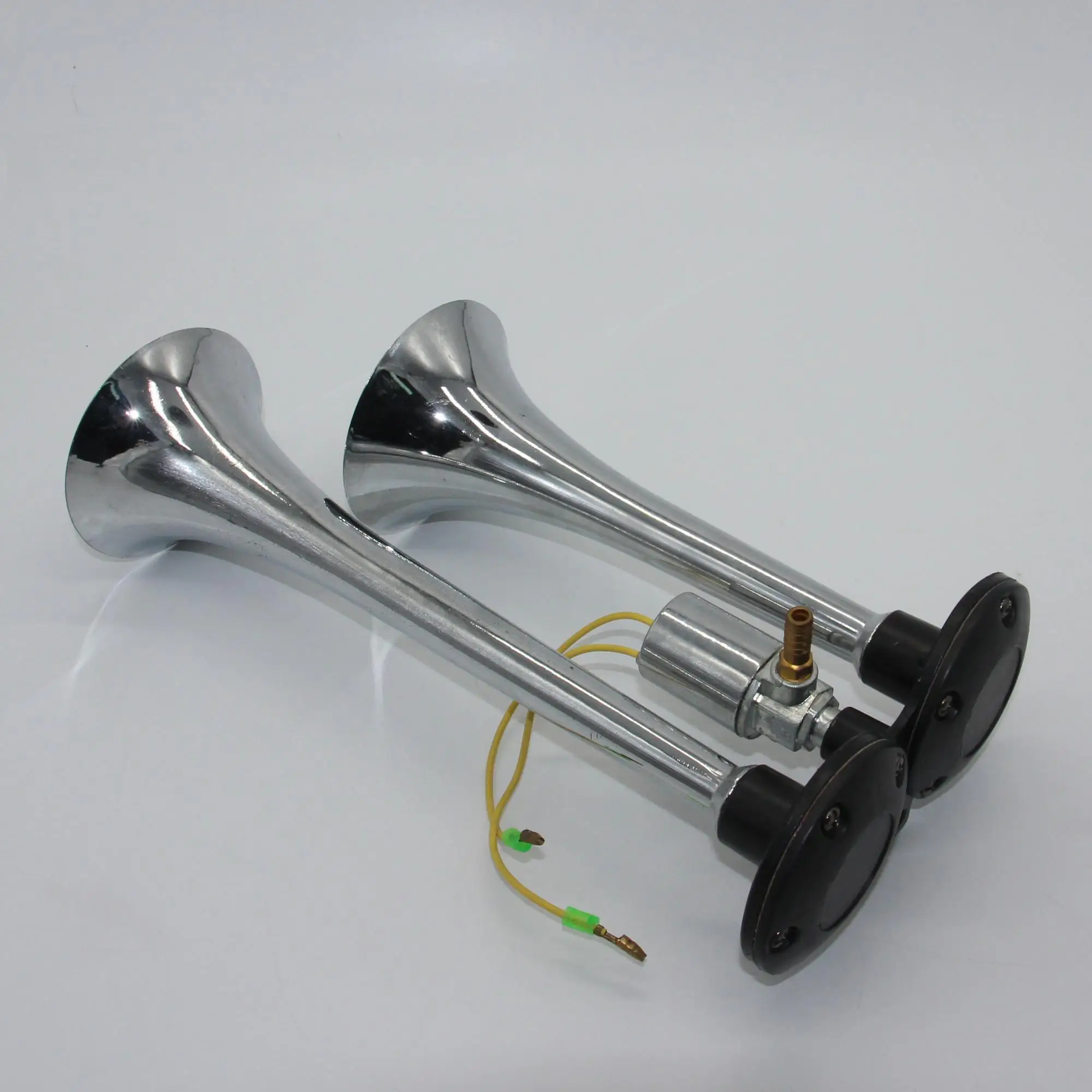 工厂直接提供电动 12 v 24 v 拖车工具响亮的扬声器空气压力喇叭空气