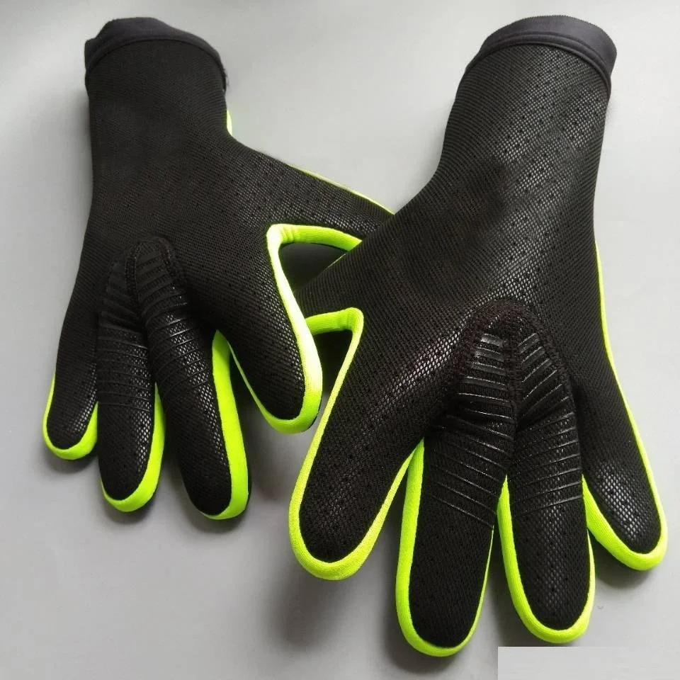 nike goalkeeper gloves fingersave