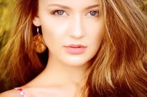 portrait-1462942_640 (300.jpg