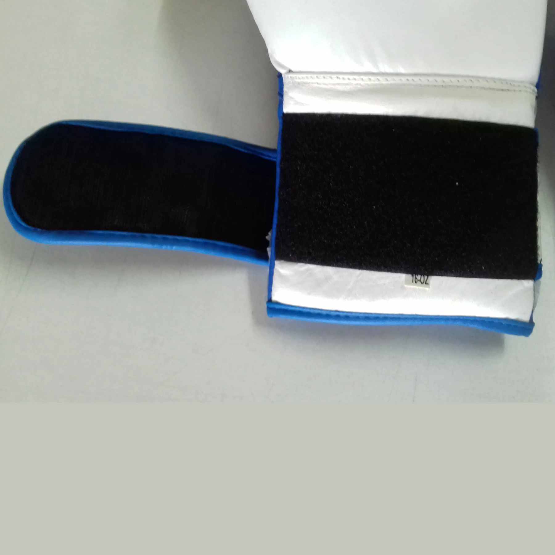 Blu white Boxing Gloves3