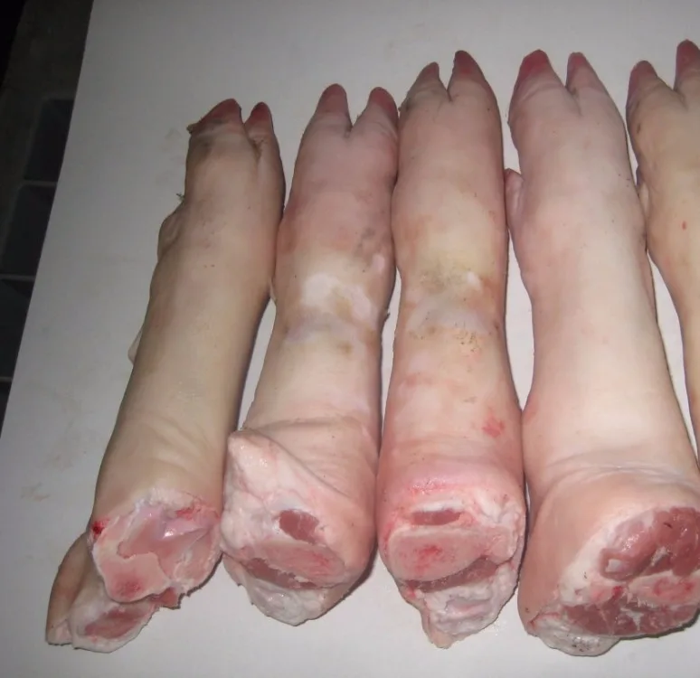 Frozen Pork Hind Feet & Pork Head, fast selling at good prices.