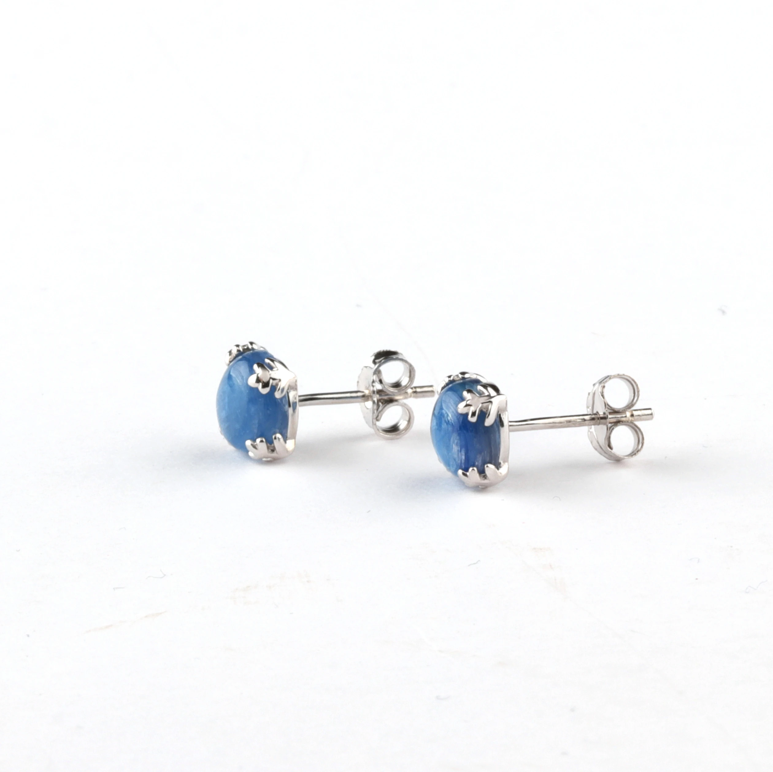 Round Blue  KYANITE  Sterling  Silver  925  Gemstone  Stud  Earrings 4 mm