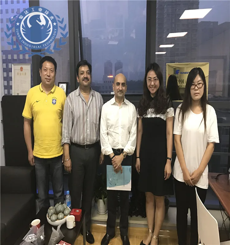 customer 750x800 (9)