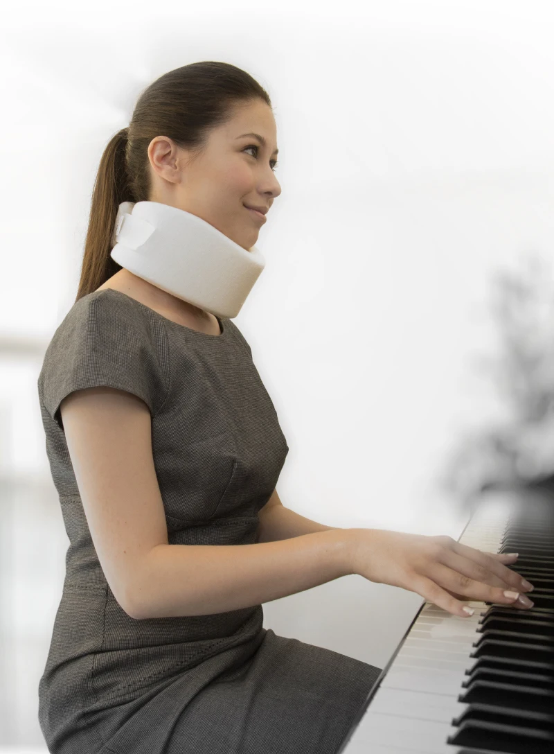 how-do-i-choose-the-best-neck-brace-with-pictures