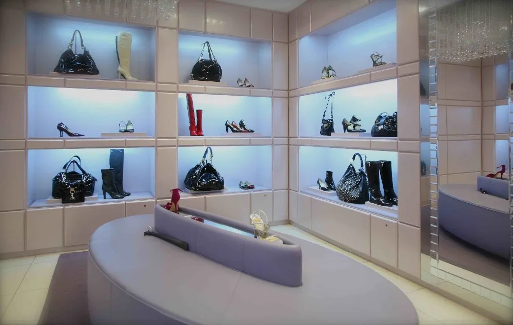 Shoes-and-bags-in-store.2