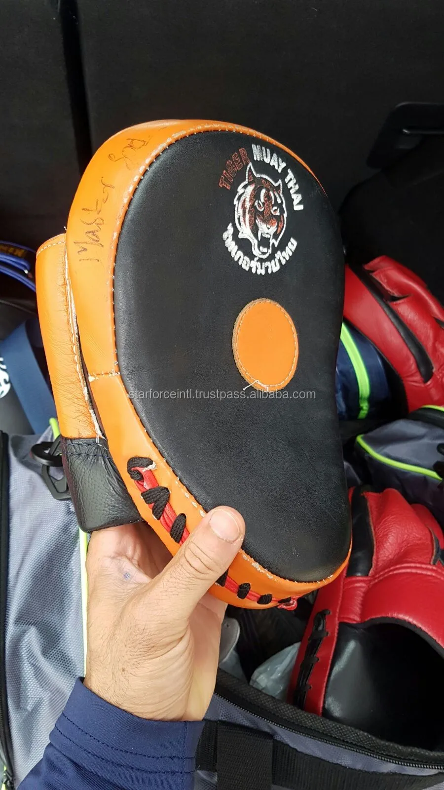 Mma Pu Foam Thai Boxing Target Kick Training Mitts / Boxing Focus Punch