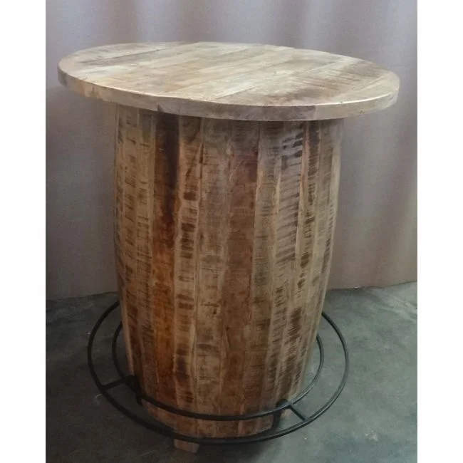 Журнальный столик из деревянной бочки
