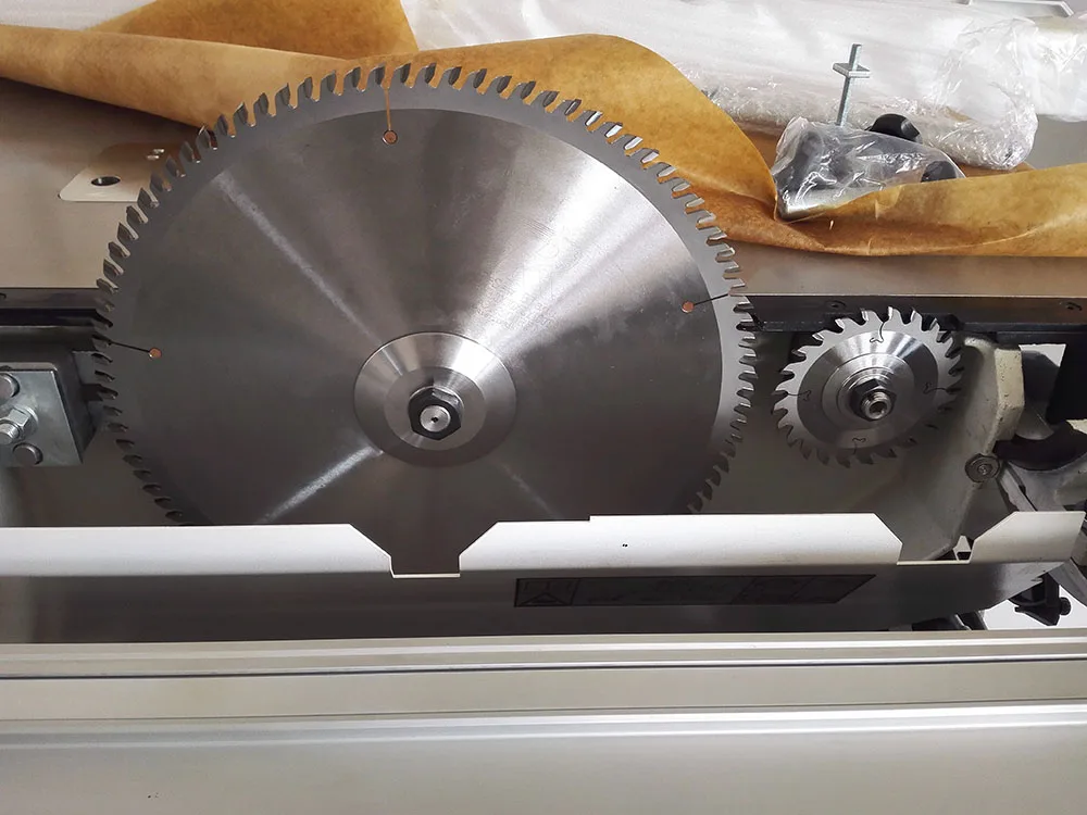 Hollyhy Hys388 Woodworking Machine Strong German Style Sliding Table