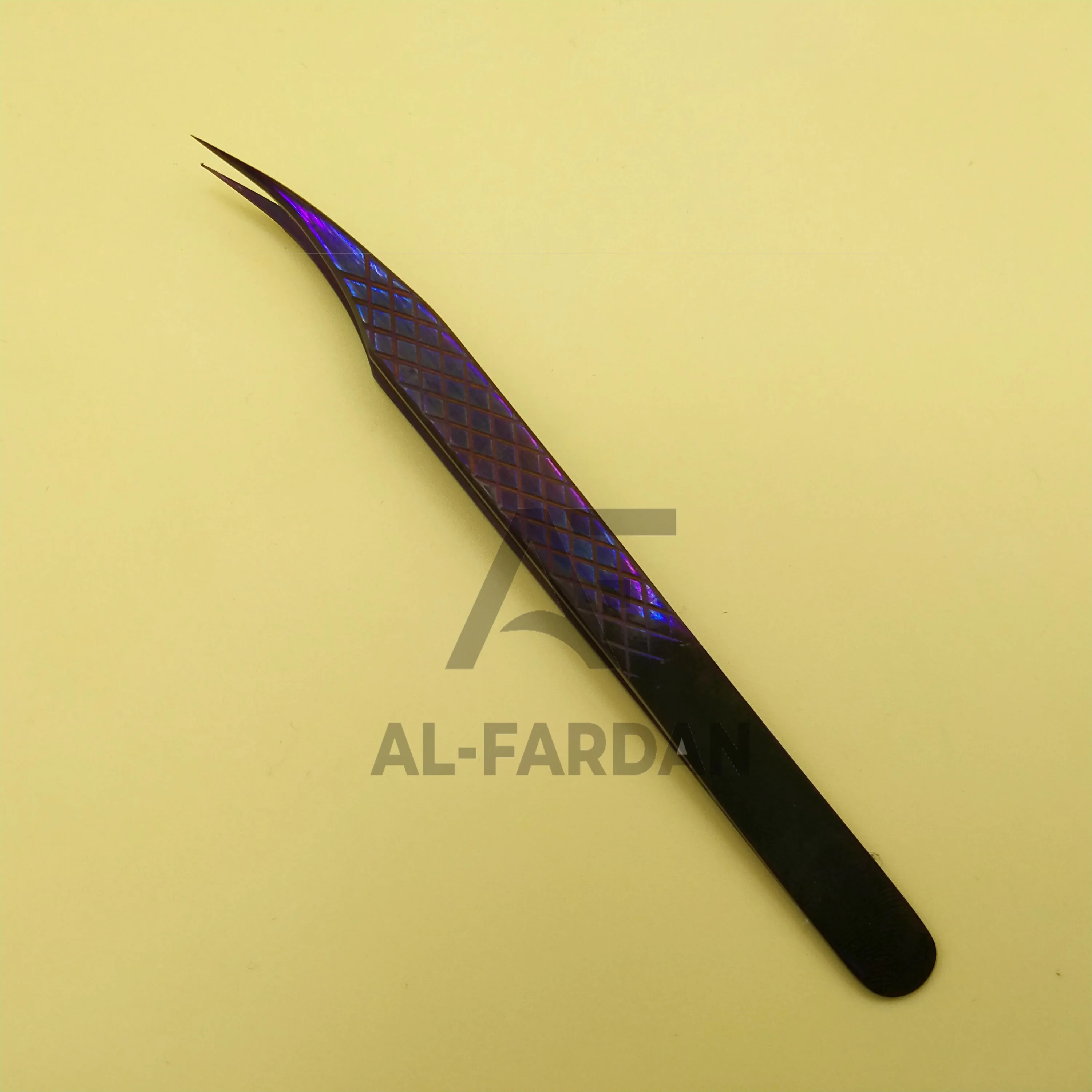 Purple Plasma Color Diamond Grip Curved Isolation Eyelash Extension