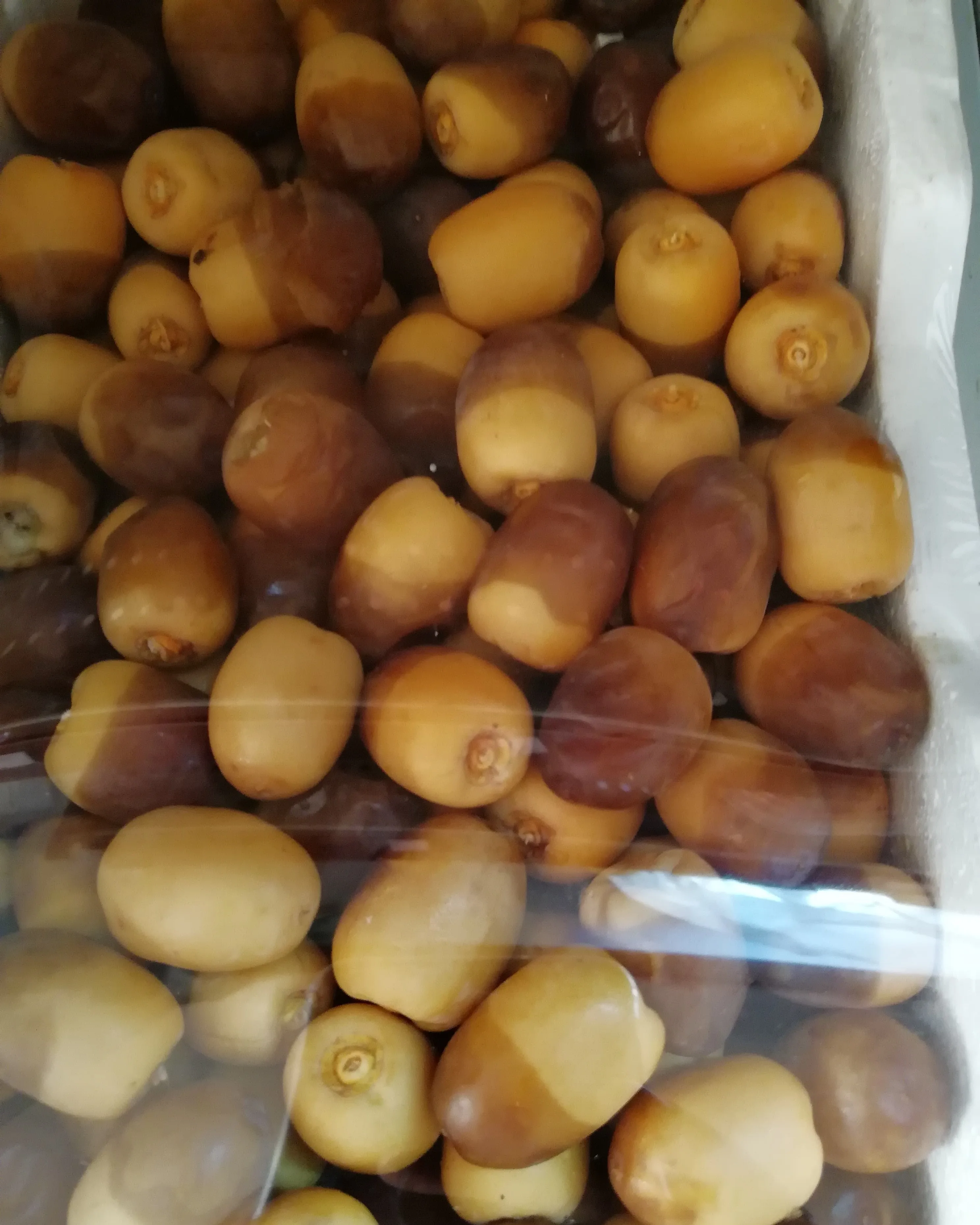 Barhi Dates | Yellow Dates Barhi 100 % Fresh And Natural With Best