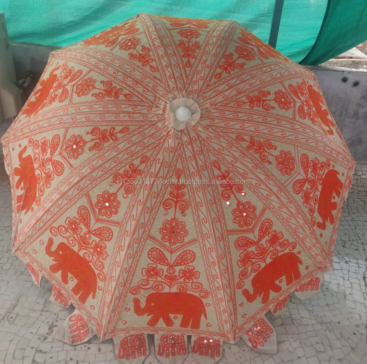 Indian Pink Elephant Art Embroidery White Patio Umbrella,Unique Garden Umbrella,Handmade Decorative Garden Umbrella UV Protection Umbrella Accessori Ombrelli e accessori per la pioggia 