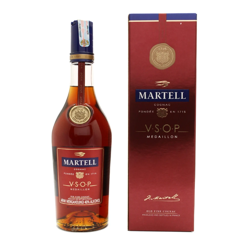 Martell 0.7 цена. Мартель коньяк 1715. Коньяк Мартель VSOP Medaillon. Martell VSOP Medaillon old Fine Cognac 1715. Martell VSOP Medaillon 1715.