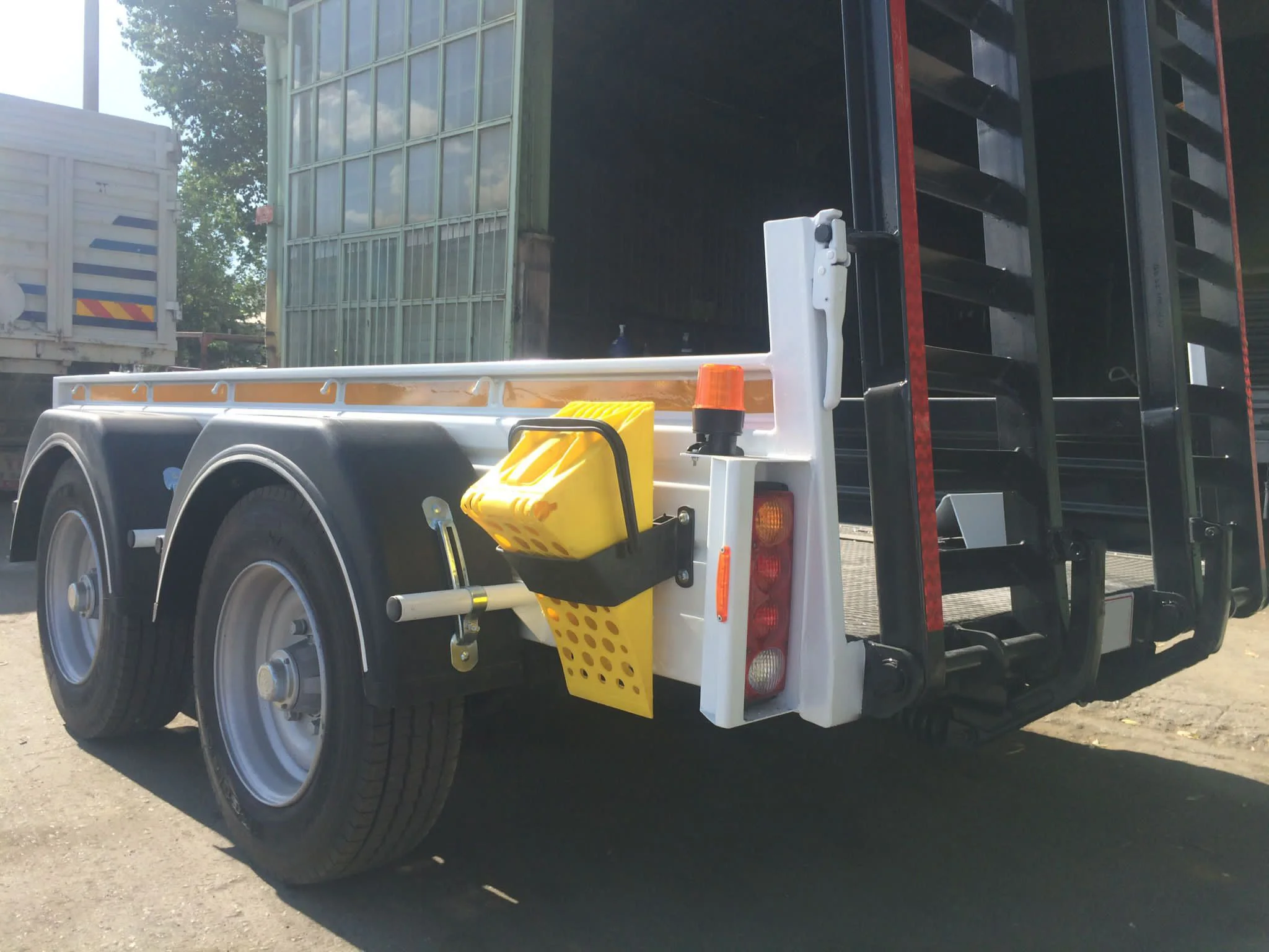 High Quality Double Axle 4 Tonnes Hot Dipped Galvanized Forklift ...