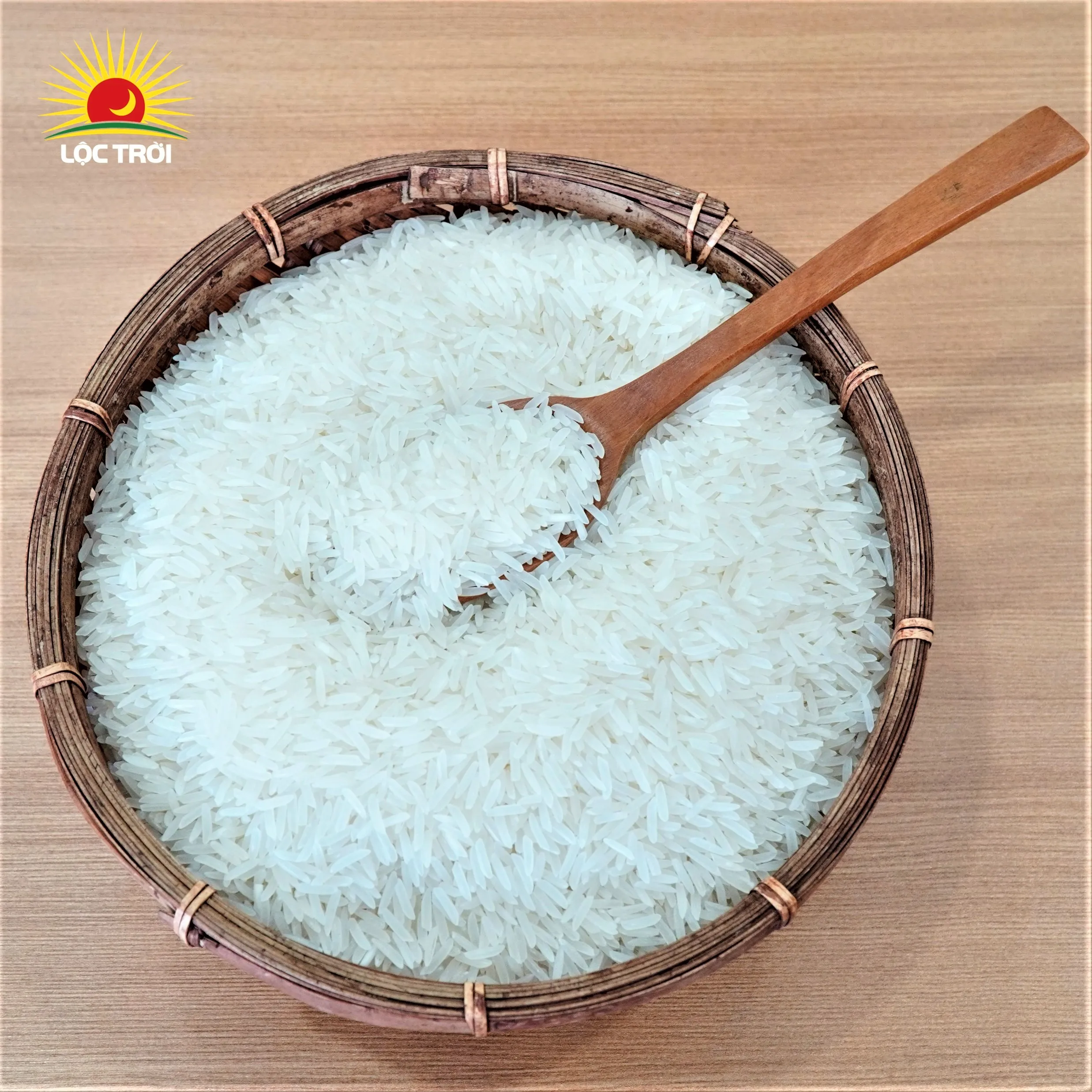 Premium Vietnamese White Rice Long Grain Fragrant Rice Lt28 Variety For Exporting Contact Us For