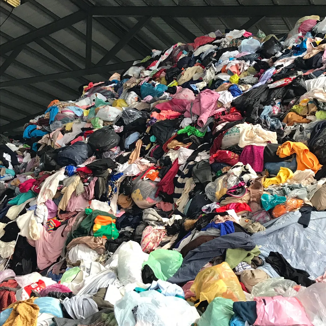 all-season-unsorted-clean-original-raw-materials-untouched-used-clothes